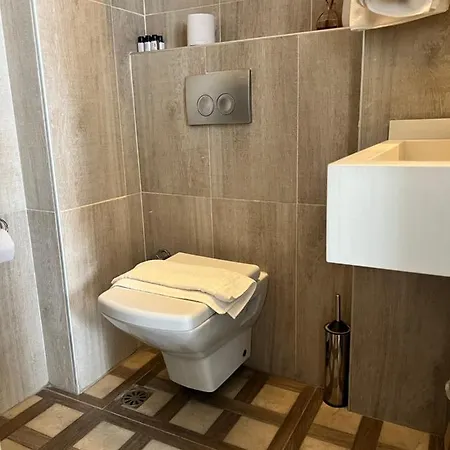 Nacre Apartmanhotel